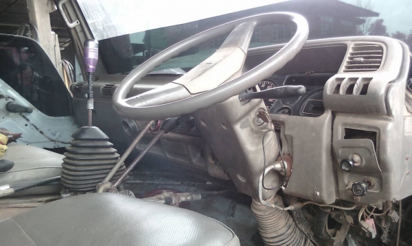 ขายหกล้อดัพม์ ISUZU. NPR 120 ฝาขาว พวงมาลัยเพาเวอ แอร์ มีสโล โทร.086-7383532 ขายหกล้อดัพม์ ISUZU. NPR 120 ฝาขาว พวงมาลัยเพาเวอ แอร์ มีสโล โทร.086-7383532