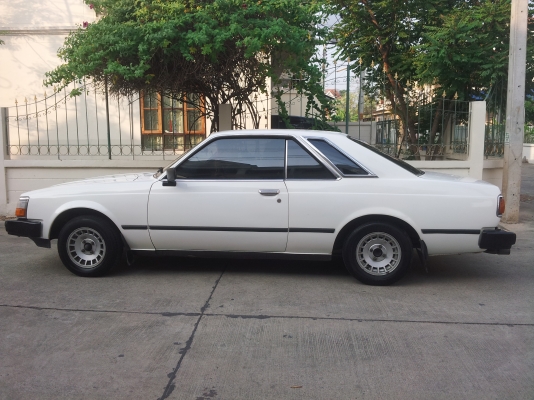 ขาย Toyota Corona 1.8 GL 2 ประตู รถสวย หายาก ทำสีใหม่แล้ว