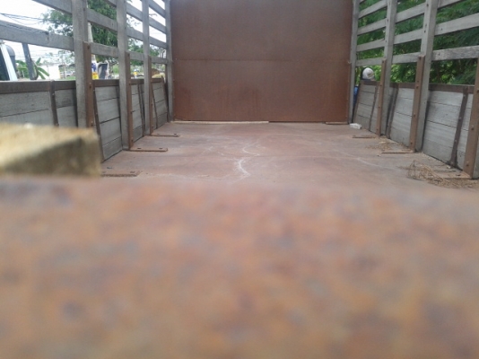 ขายรถบรรทุก6ล้อคอก HINO FC4J เครื่อง JO5C 145 แรง ยาว5.50เมตรภายในคอลโชลดี เบาะที่นั่งขาด หัวตีเก็บสี ยางด้อย คัสชีส์สวย เครื่องมีอ่อนนิดๆ ตามสภาพครับ