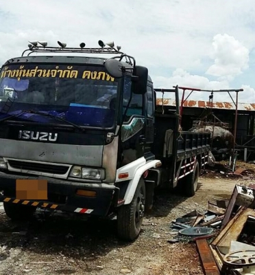 รถสวย ราคาโครตถูก !!! รีบขายครับ! ใครสนใจก็ติดต่อด่วนๆเลยครับ 6 ล้อ ISUZU เจ้าของขายเอง เอกสารครบ (รูปเยอะ เชิญชมด้านใน)