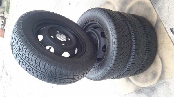 ขายล้อกะทะติดรถ มิร่า ขอบ 12 พร้อม ยาง สภาพสวย