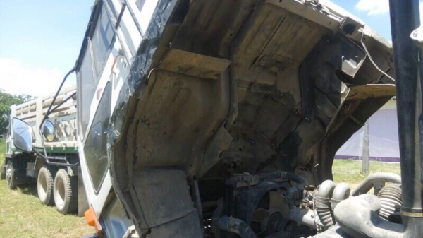 Mitsubishi (คุณหลง) FN 527 M ปี 38 เปลี่ยนเครื่องมา เป็น 260 แรงม้า ลงเล่มแล้ว เครื่องดี คัทซ์ซีดี