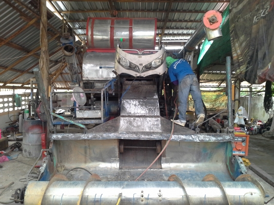 เสร็จแล้วครับ ขาย ไทยเจริญ เดิน 10 ht  เครื่องมิตตซู 220 ปั้มไดกิ้น 22