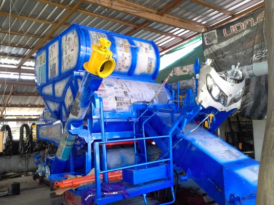 เสร็จแล้วครับ ขาย ไทยเจริญ เดิน 10 ht  เครื่องมิตตซู 220 ปั้มไดกิ้น 22