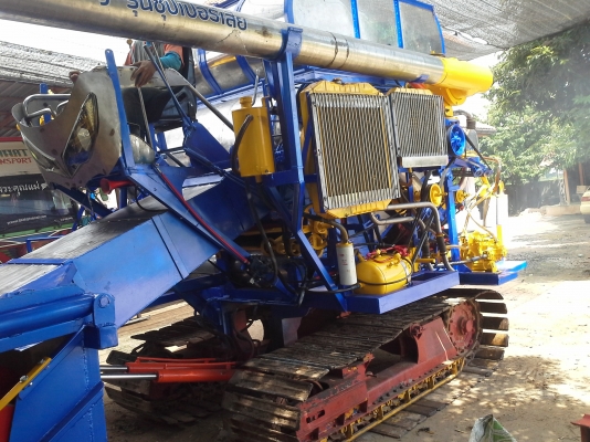 เสร็จแล้วครับ ขาย ไทยเจริญ เดิน 10 ht  เครื่องมิตตซู 220 ปั้มไดกิ้น 22