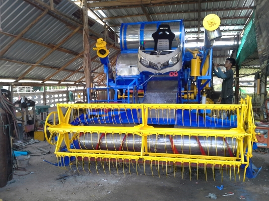 เสร็จแล้วครับ ขาย ไทยเจริญ เดิน 10 ht  เครื่องมิตตซู 220 ปั้มไดกิ้น 22