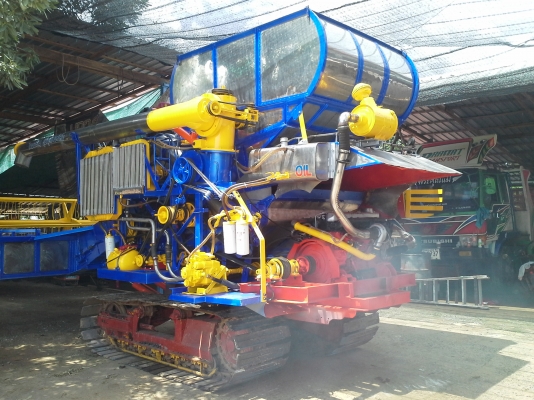 เสร็จแล้วครับ ขาย ไทยเจริญ เดิน 10 ht  เครื่องมิตตซู 220 ปั้มไดกิ้น 22