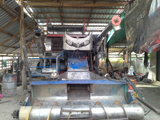 เสร็จแล้วครับ ขาย ไทยเจริญ เดิน 10 ht  เครื่องมิตตซู 220 ปั้มไดกิ้น 22