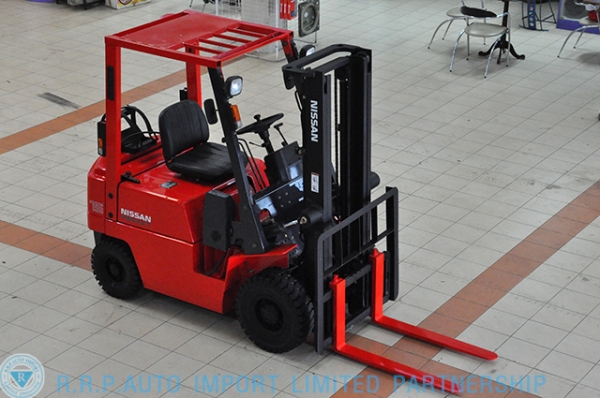 ขายรถโฟล์คลิฟท์มือสอง NISSAN  รุ่น NJ01 ราคา 145,000 บาท นำเข้าจากประเทศญี่ปุ่น 100\% ไม่เคยใช้งานในไทย