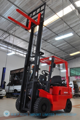 ขายรถโฟล์คลิฟท์มือสอง NISSAN  รุ่น NJ01 ราคา 145,000 บาท นำเข้าจากประเทศญี่ปุ่น 100\% ไม่เคยใช้งานในไทย