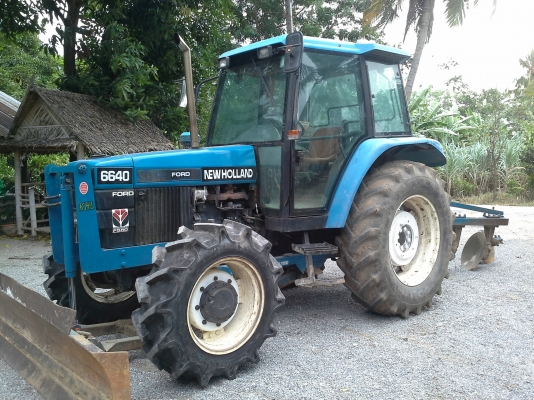 ขายฟอดร์ 6640 สองเพานิวฮอแลน เกียรธรรมดา 12&times;12 แอเย็นดันหน้าหางสี่ไคเฮงหลี เล่มทะเบียนพร้อมใช้