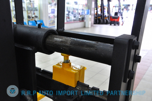 ขายรถโฟล์คลิฟท์มือสอง TCM  รุ่น FG15 ราคา 155,000 บาท นำเข้าจากประเทศญี่ปุ่น 100\% ไม่เคยใช้งานในไทย