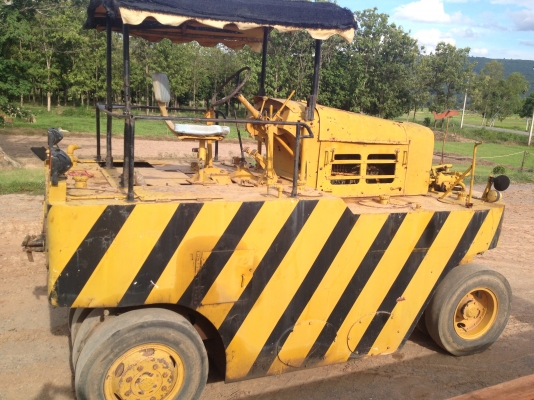 ขายรถบด ล้อยาง 11 ล้อ ขายรถบด ล้อยาง 11 ล้อ