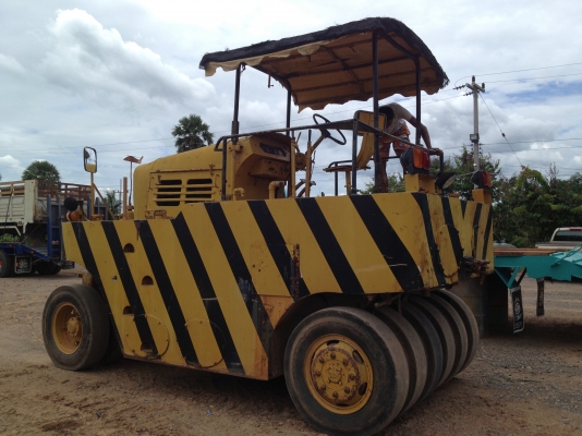 ขายรถบด ล้อยาง 11 ล้อ ขายรถบด ล้อยาง 11 ล้อ