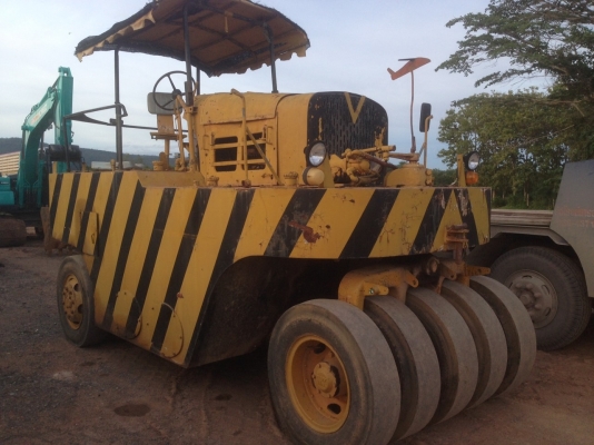 ขายรถบด ล้อยาง 11 ล้อ ขายรถบด ล้อยาง 11 ล้อ