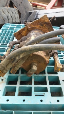 ขายใจกลางแบคโฮ เก่านอก ไม่เคยใช้งานในไทย ติดต่อด่วน 081-9176906