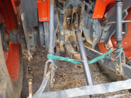 ปัญญาแทรคเตอร์..จัดมาให้ครับ ด่วน!!!คูโบต้า L3608 ตัวเปล่า รถไร่สีเดิมๆ