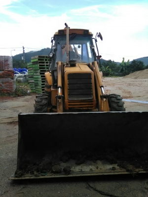 ขายรถตักหน้าขุดหลัง JCB 3CX 2 เพลา หลังคาเหลืองไมล์ข้าง เอกสารเล่มทะเบียน ราคา 800000