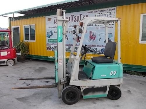 NEW!!! รถยกไฟฟ้า KOMATSU  FB09-3รหัสสินค้า : 8080306  Line ID: nihonmono หรือเพิ่มเติมไดที่ www.nihonmono.com4