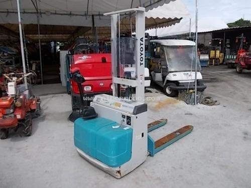 ขาย รถยกไฟฟ้า TOYOTA 3HSW9 รหัสสินค้า : 80803063 Line ID: nihonmono หรือเพิ่มเติมไดที่ www.nihonmono.com ขาย รถยกไฟฟ้า TOYOTA 3HSW9 รหัสสินค้า : 80803063 Line ID: nihonmono หรือเพิ่มเติมไดที่ www.nihonmono.com