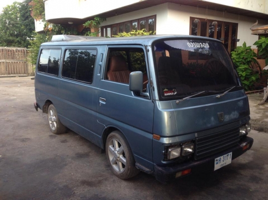 ขายรถตู้นิสสัน 38500 บาท เครื่องTD27 เครื่องแน่นมาก เบาะมีแถวเดียว ทะเบียนขาดปี 57 พวงมาลัยธรรมดา ล้อแม๊กอีซูซุ