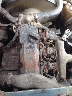 ขายรถตู้นิสสัน 38500 บาท เครื่องTD27 เครื่องแน่นมาก เบาะมีแถวเดียว ทะเบียนขาดปี 57 พวงมาลัยธรรมดา ล้อแม๊กอีซูซุ