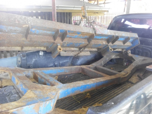 ขายชุดใบดัน Ford ครบชุด พร้อมติดตั้ง ยี่ห้อ cmt คอนโทนไม่มีครับ