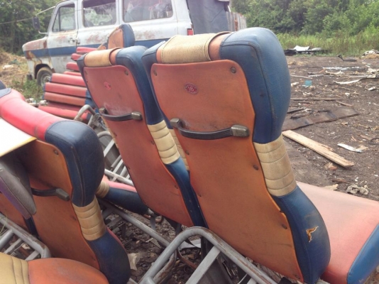 ขายครับเบาะรถบัส 52 ที่นั่งให้หมดเลย 5000 บาท