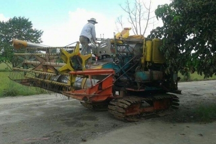 ไทยเจริญ + เทนเลอร์  640000 โทร  090-8272268