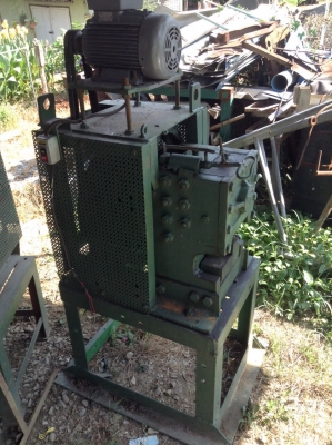 ** เหลือ 1 ตัว ** Sale>>กรรไกรซอยเหล็ก TOYO 3 mm. ไฟ 380v. สภาพใหม่ พร้อมใช้ มี 2 ตัว โทร 089-2499-123 นครปฐม