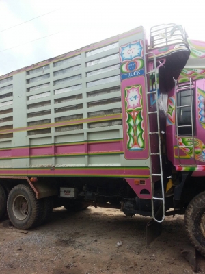 ขายด่วนรถสิบล้อFM2Kดั้มเกษตรเครือง260แรงปี44รถสวยเดิม