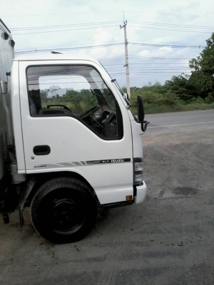 6ล้อNKR หัวขาวไฟเพชร100แรงโทโบ ช่วงสั้น ปี51รถห้างแท้