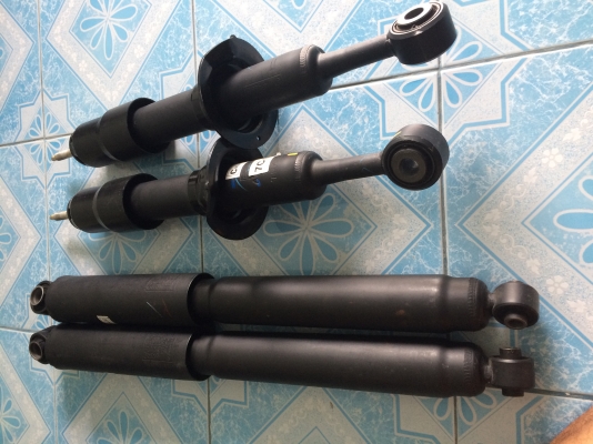 ขายโช๊ค Mazda BT-50 (รุ่นยกสูง 4x4) ครบสี่ต้น