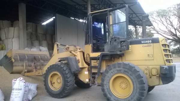 ขายรถตักล้อยาง  WA 100