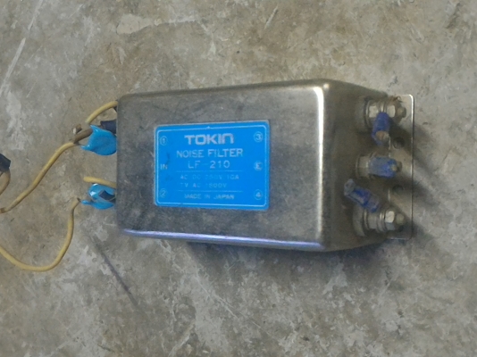 ชุดกรองสัญญาณรบกวน ในระบบไฟฟ้าต่างๆ เช่นมีการรบกวนเข้าทีวี วิทยุ คอมพิวเตอร์ และอื่นๆ