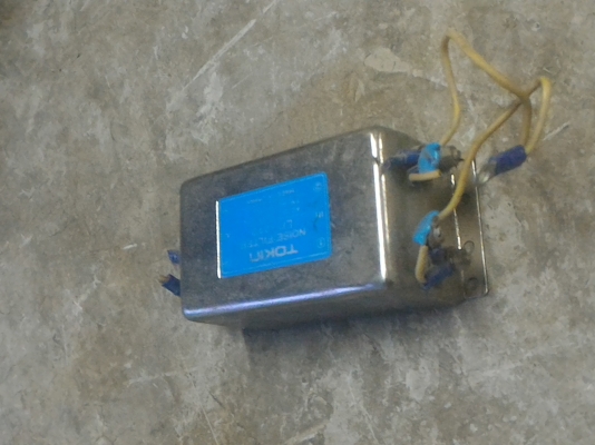 ชุดกรองสัญญาณรบกวน ในระบบไฟฟ้าต่างๆ เช่นมีการรบกวนเข้าทีวี วิทยุ คอมพิวเตอร์ และอื่นๆ