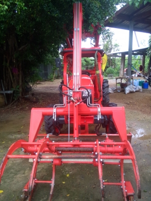 ขายดาวน์รถคีบคูโบต้า 47 แรง ขายดาวน์รถคีบคูโบต้า 47 แรง