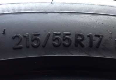 ยาง Bridgestone 215 55 17 ปี12 ดอกเยอะ ยาง Bridgestone 215 55 17 ปี12 ดอกเยอะ
