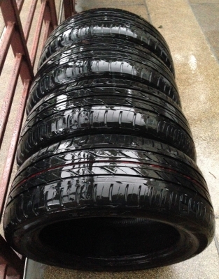 ยาง Bridgestone 215 55 17 ปี12 ดอกเยอะ ยาง Bridgestone 215 55 17 ปี12 ดอกเยอะ