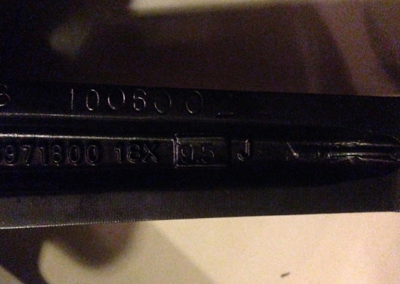 ADV1 ขอบ18 5รู120 หน้า 8.5 นิ้ว ET+30 หลัง 9.5 นิ้ว ET+30 ใส่ Series 3 E36 E46 E90 พร้อมยางปี13