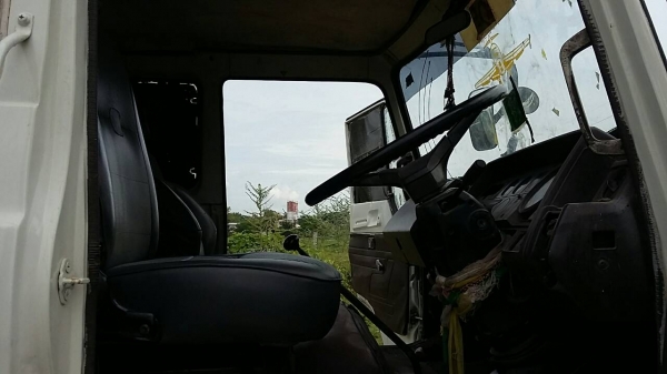 หกล้อ ฮีโน้ F17 EH700 พาเวอร์ พื้นเรียบ ช่วงยาว 7.20ม ยาง 900 สภาพดีสวยเดิมๆพร้อมใช้ ทะเบียนพร้อมโอน หกล้อ ฮีโน้ F17 EH700 พาเวอร์ พื้นเรียบ ช่วงยาว 7.20ม ยาง 900 สภาพดีสวยเดิมๆพร้อมใช้ ทะเบียนพร้อมโอน