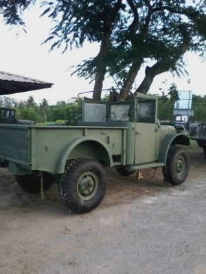 ร้านm601ขายdodge  m37..เดิมเฟืองท้ายเกีย4x4เครื่องมีครบ