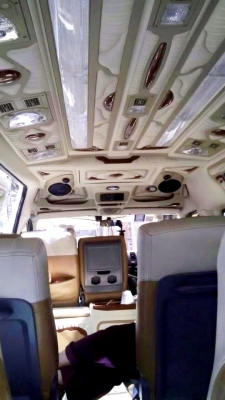 ขาย/เทิร์น (เงินสด) รถตู้ TOYOTA ปี 06 ดีเซล แต่ง VIP 600,000