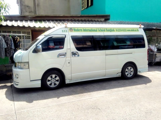 ขาย/เทิร์น (เงินสด) รถตู้ TOYOTA ปี 06 ดีเซล แต่ง VIP 600,000