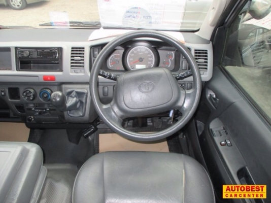 โทร 0922726669 คุณตันหยงค่ะ. ขายรถตู้ ดีเซลล์. ปี2010เดิมๆ ราคา749,000บาท