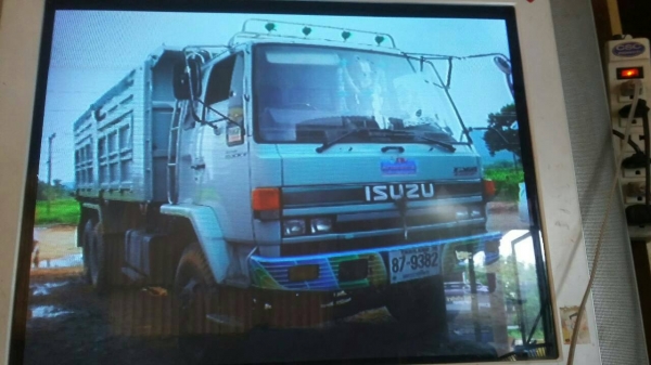 ขายดาวน์รถบรรทุก 10 ล้อดัมพ์ ISUZU ROCKY 240 แรงม้านางฟ้าแท้ ขายดาวน์ 300000