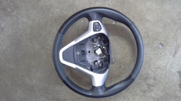 วงพวงมาลัยฟอร์ดถอดแท้ครับ