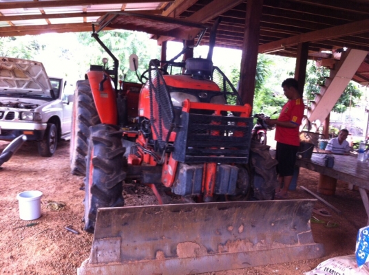 รถไถคูโบต้า M7040 พร้อมใช้ สอบถามรายละเอียดเพิ่มได้ครับ