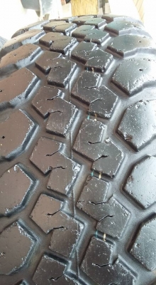 ขายยางมัด maxxis buckshot 265/75/16 ปี 12 จำนวน 1 ชุด 3500