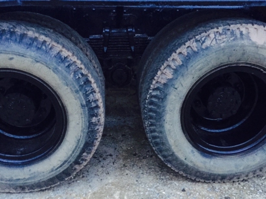 ขาย10ล้อหัวลาก NISSAN UD 300แรง 2เพลา ถูกๆ